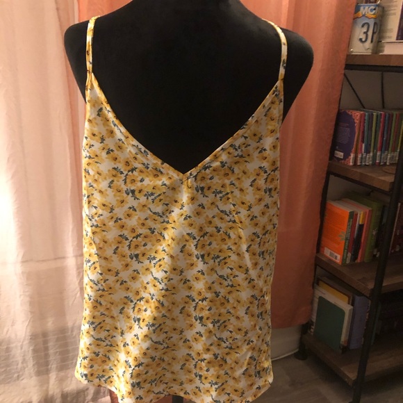 SHEIN yellow floral tank - Picture 3 of 13